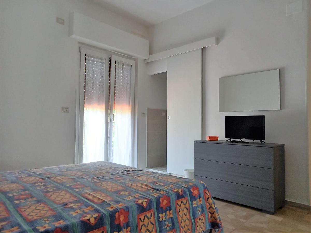 B&B La Vela Villa Rosa Di Martinsicuro Экстерьер фото