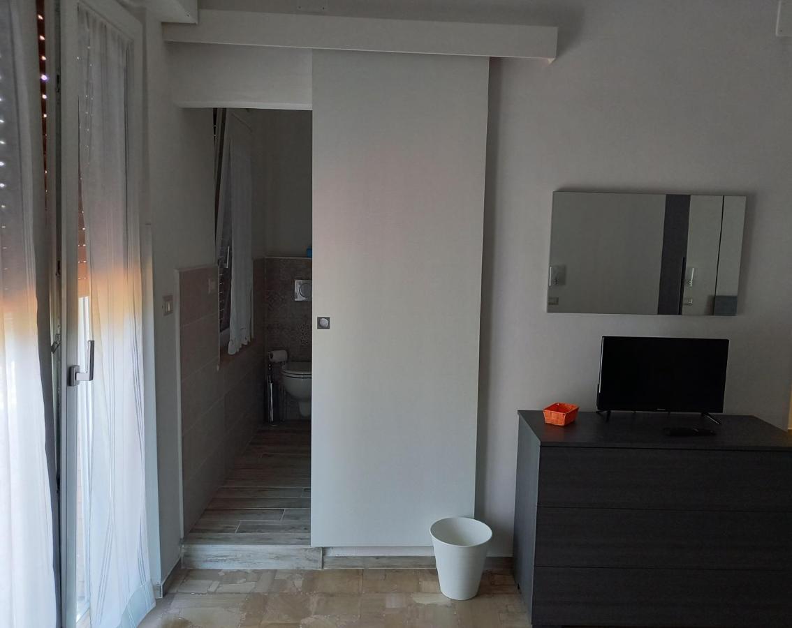 B&B La Vela Villa Rosa Di Martinsicuro Экстерьер фото